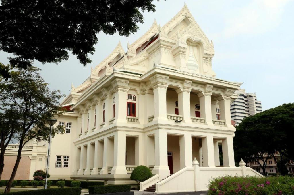 Assembly Hostel Bangkok Exterior foto
